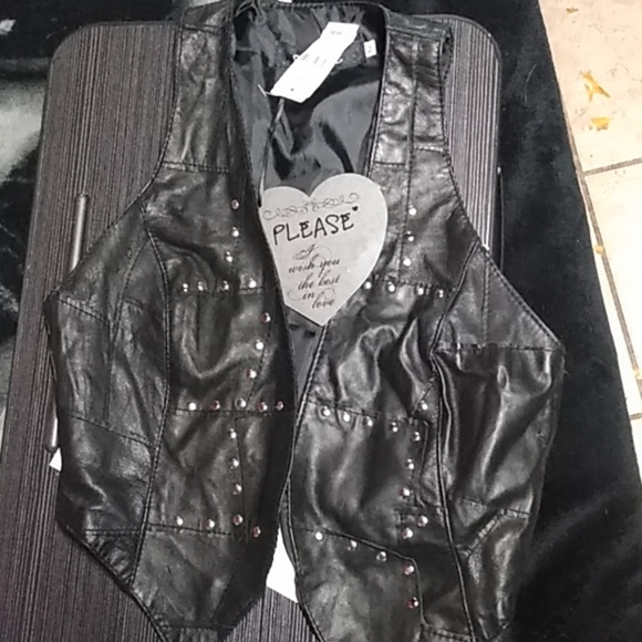 Genuine Leather vest - Picture 1 of 4